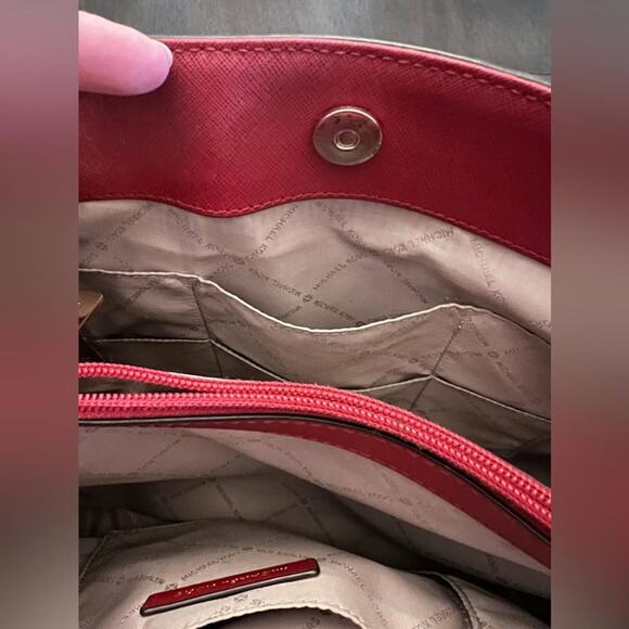 Michael Kors Women’s Leather Tote Bag Burgundy Red Gold Chain Shoulder Purse - Picture 2 of 9